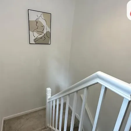 Large House - Free Parking - Centre Location Tatil Evi *